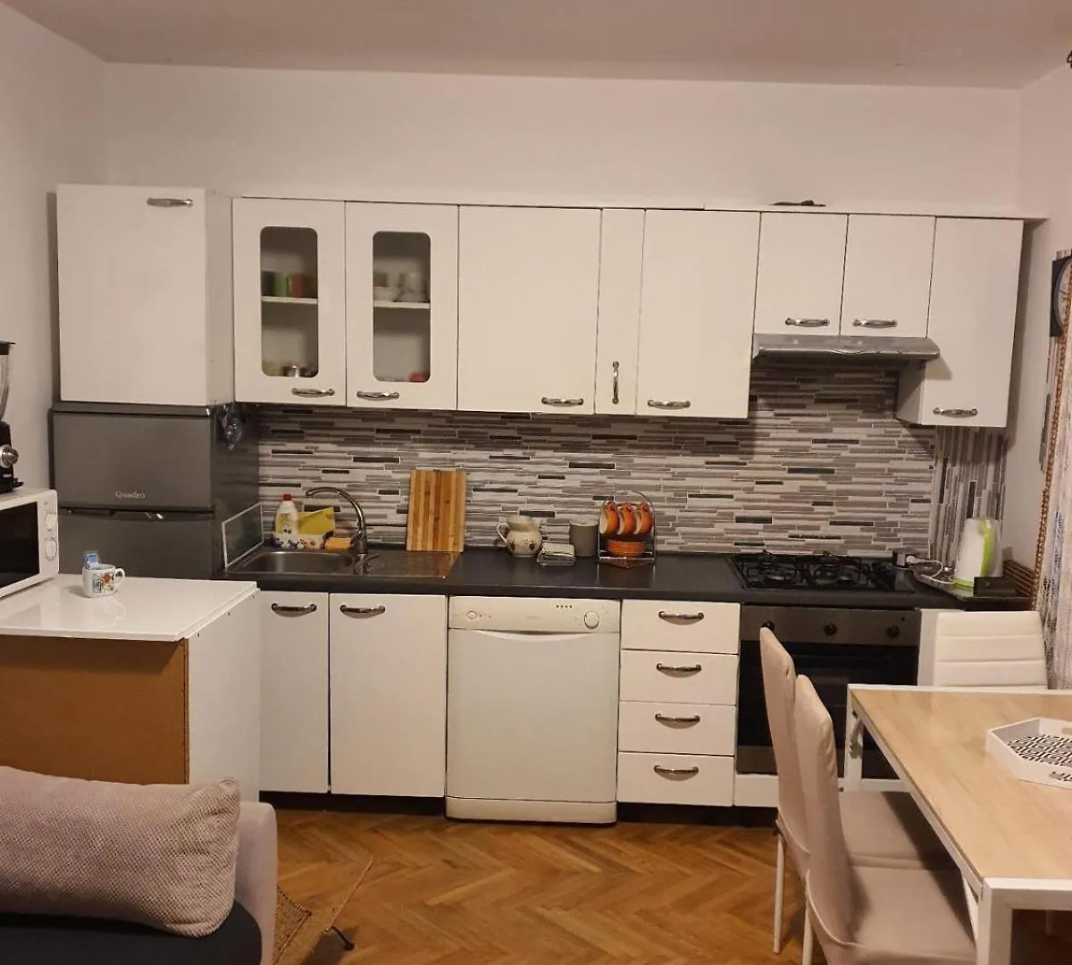 Apartmani Hereditas زادار شقة