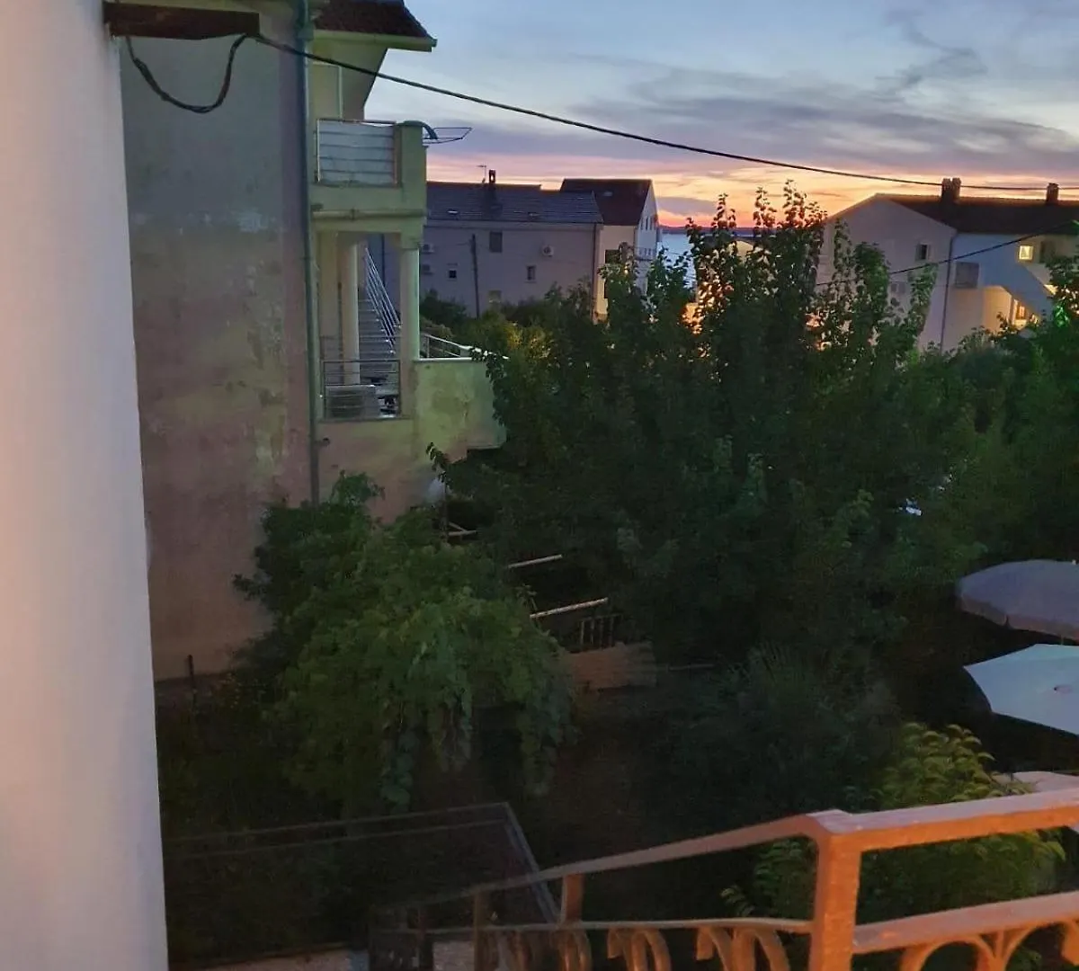 Apartmani Hereditas زادار شقة